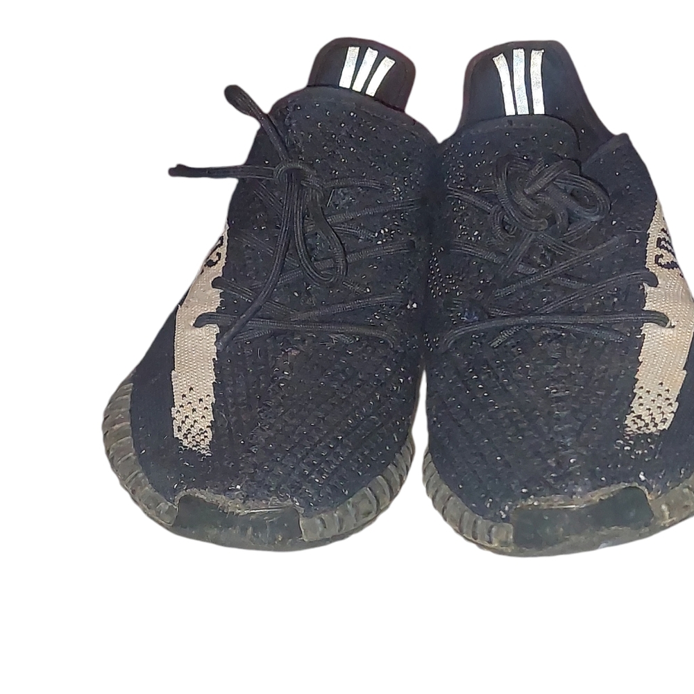 Yeezy Sneakers